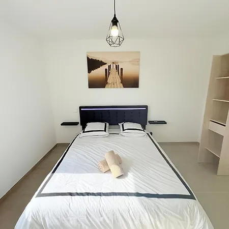 Somptueuse De Luxe, Jacuzzi Et Piscine Teyran