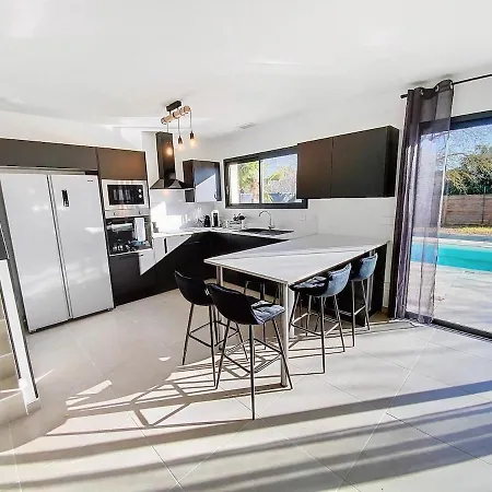 Somptueuse De Luxe, Jacuzzi Et Piscine Villa